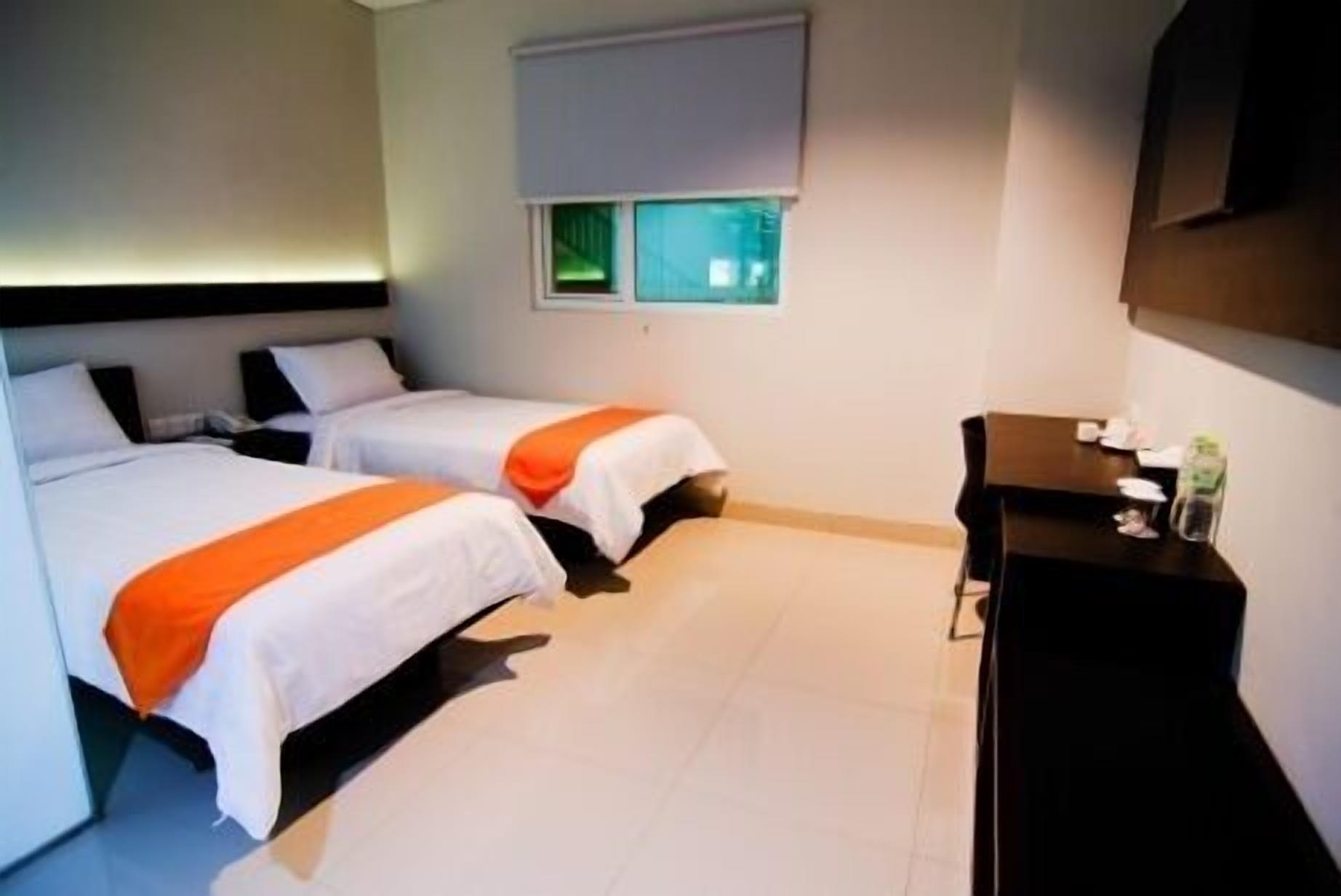 Alpha Hotel Pekanbaru Exterior foto